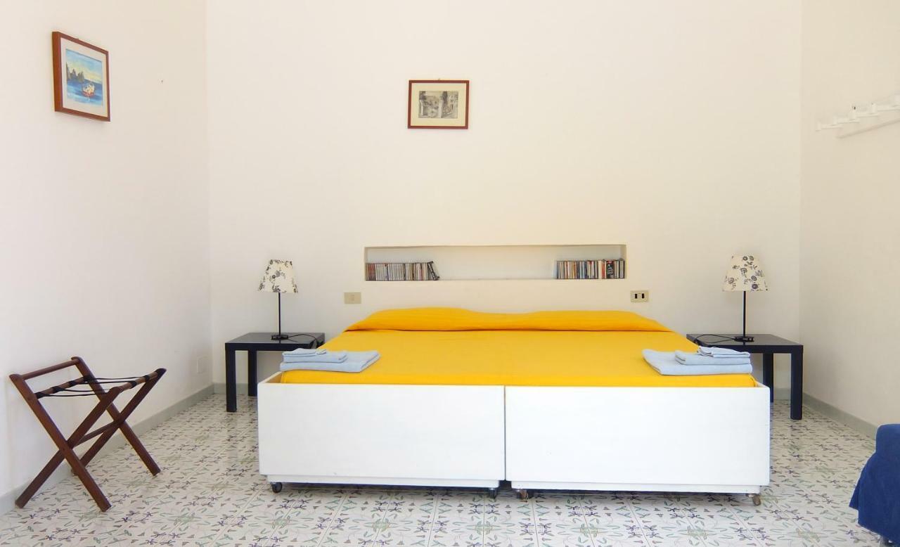 Bed and Breakfast Casa Carlotta à Stromboli Extérieur photo